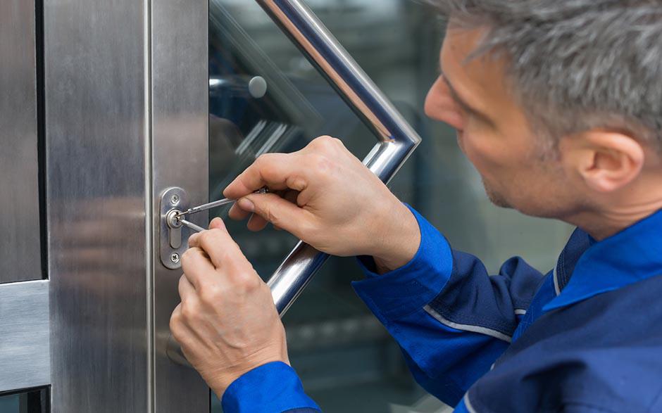 ouverture de porte claquée serrurier Créteil
